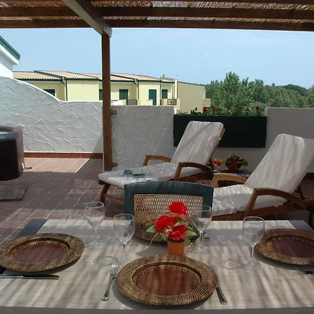 Resort Villaggio Santandrea 3*