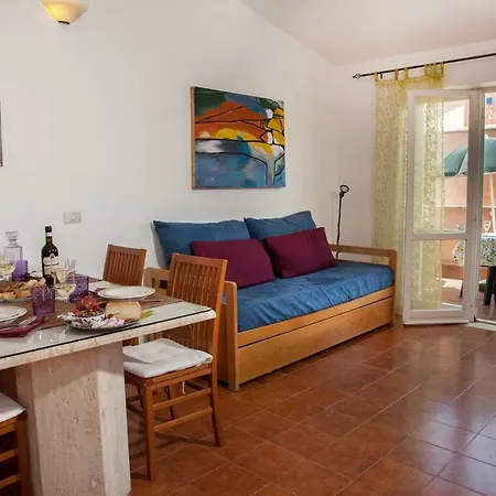 Resort Villaggio Santandrea 3*