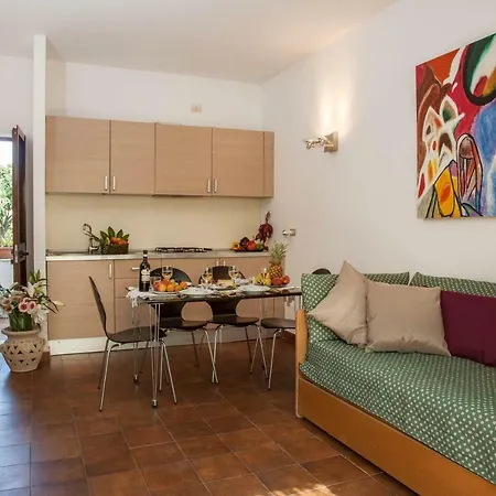 אתר נופש Villaggio Santandrea סנט'אנדראה אפוסטולו דלו איוניו