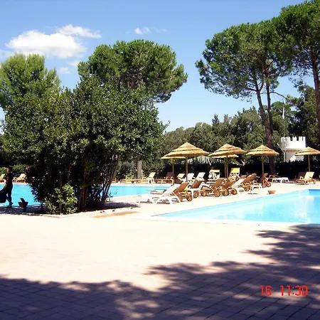 Villaggio Santandrea 3* サンタンドレーア・アポストロ・デッロ・イオーニオ