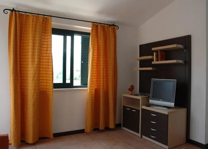 Resort Villaggio Santandrea 3*