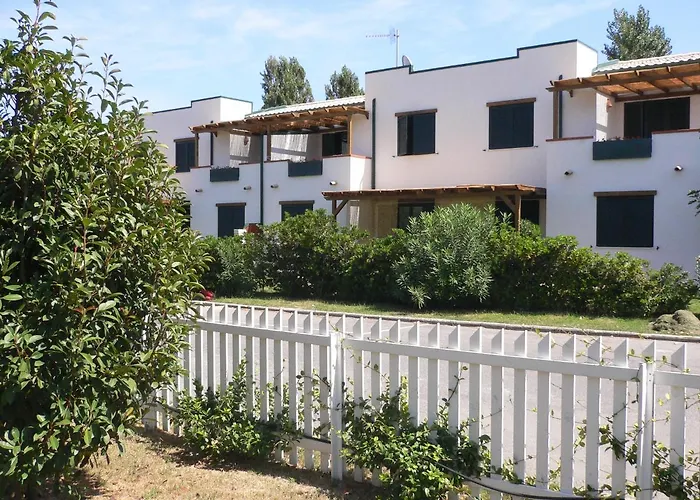 Resort Villaggio Santandrea 3*